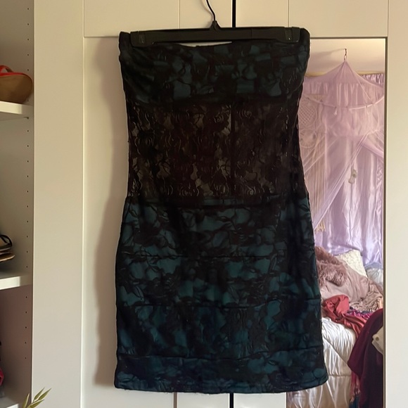 LACE bodycon strapless dress - Picture 1 of 3